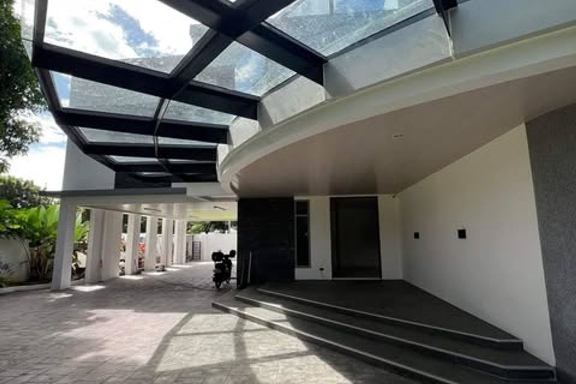 7 Bedroom House for Sale in Cabilang Baybay, Carmona, Cavite – photo 2