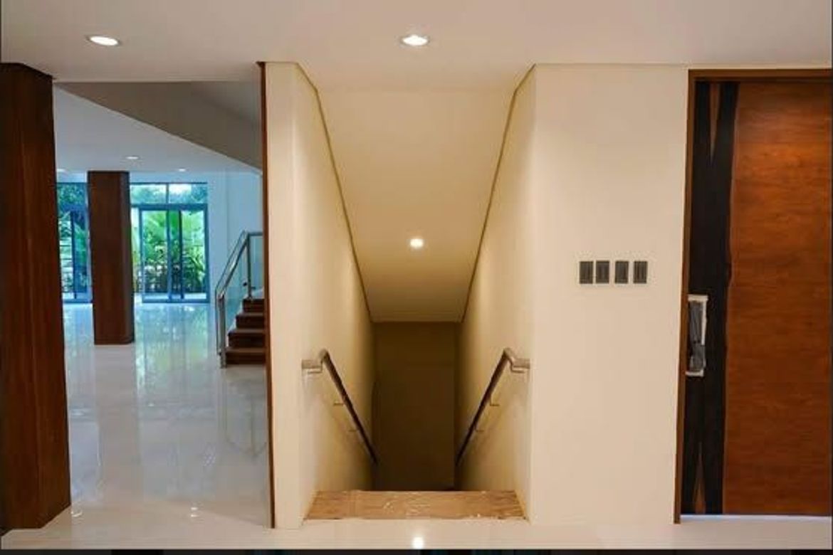 7 Bedroom House for Sale in Cabilang Baybay, Carmona, Cavite – photo 5