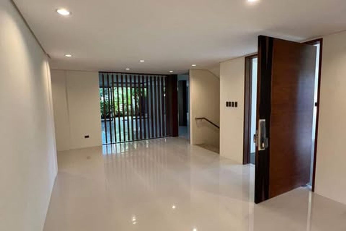 7 Bedroom House for Sale in Cabilang Baybay, Carmona, Cavite – photo 6