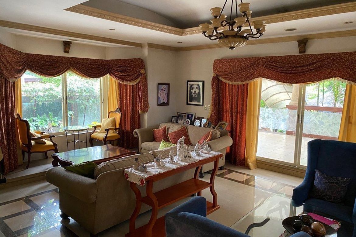 7 Bedroom House for Sale in Culiat, Quezon City, Metro Manila – photo 3