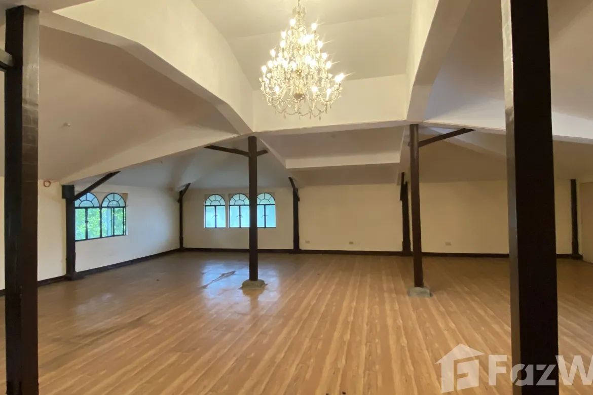 7 Bedroom House for Sale in Cupang, Muntinlupa, Metro Manila