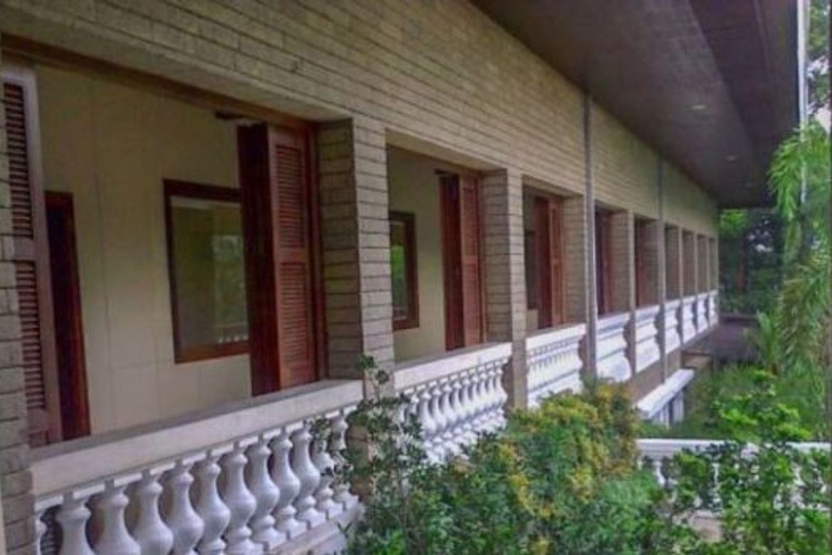 7 Bedroom House for Sale in Dasmariñas Village, Dasmariñas North, Makati, Metro Manila near MRT-3 Magallanes – photo 3