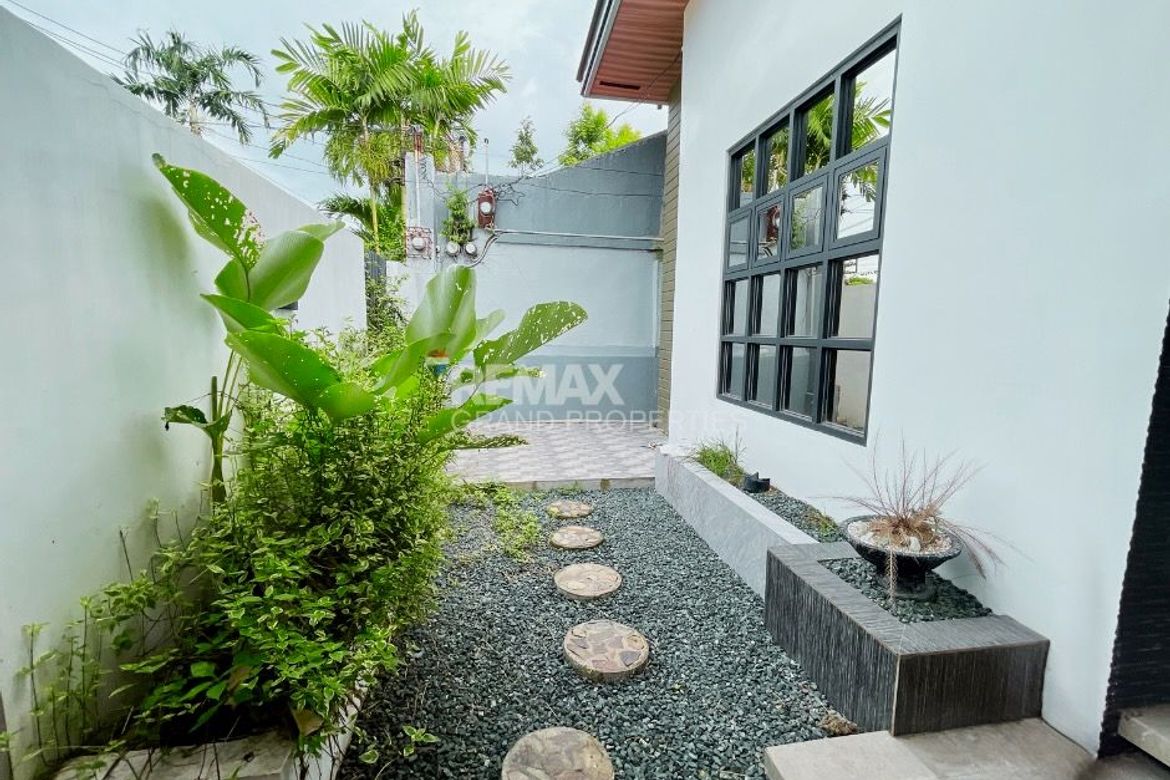 7 Bedroom House for Sale in Dolores, San Fernando, Pampanga – photo 4