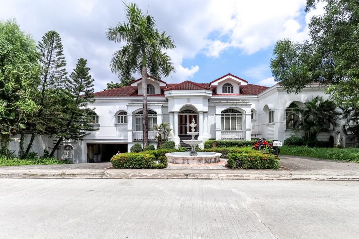 7 Bedroom House for Sale in Malanday, Marikina, Metro Manila