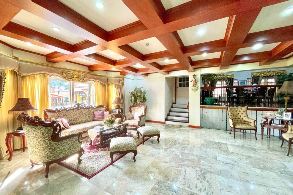 7 Bedroom House for Sale in Matandang Balara, Quezon City, Metro Manila