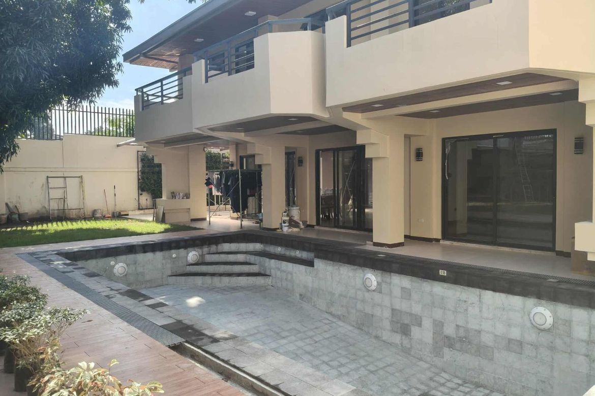 7 Bedroom House for Sale in Moonwalk, Parañaque, Metro Manila – photo 6