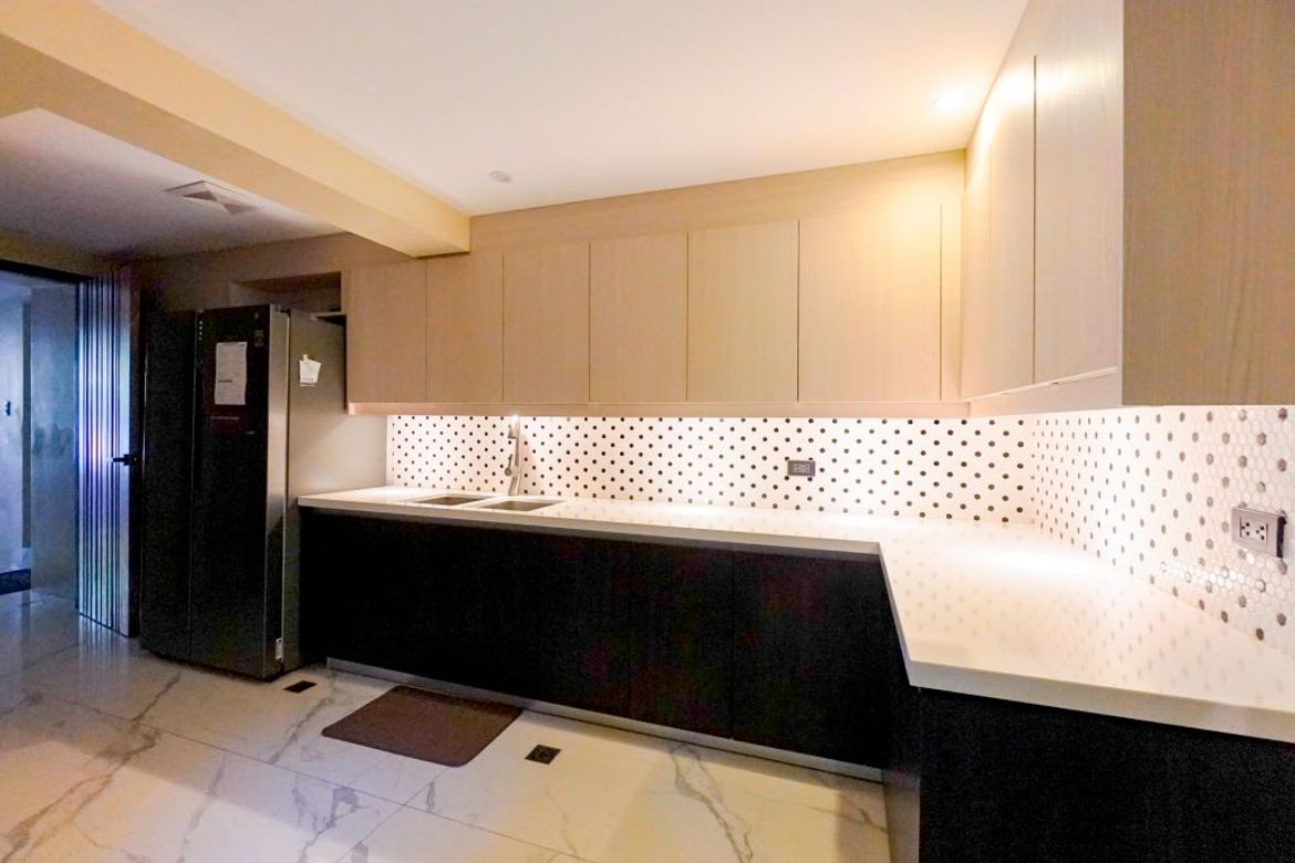7 Bedroom House for Sale in Moonwalk, Parañaque, Metro Manila – photo 8