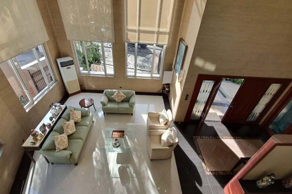 7 Bedroom House for Sale in Pansol, Quezon City, Metro Manila