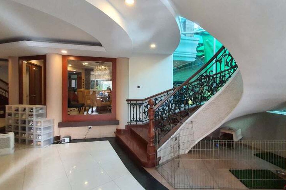 7 Bedroom House for Sale in Pansol, Quezon City, Metro Manila – photo 8