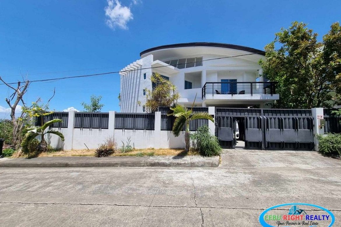 7 Bedroom House for Sale in Pardo, Cebu City, Cebu