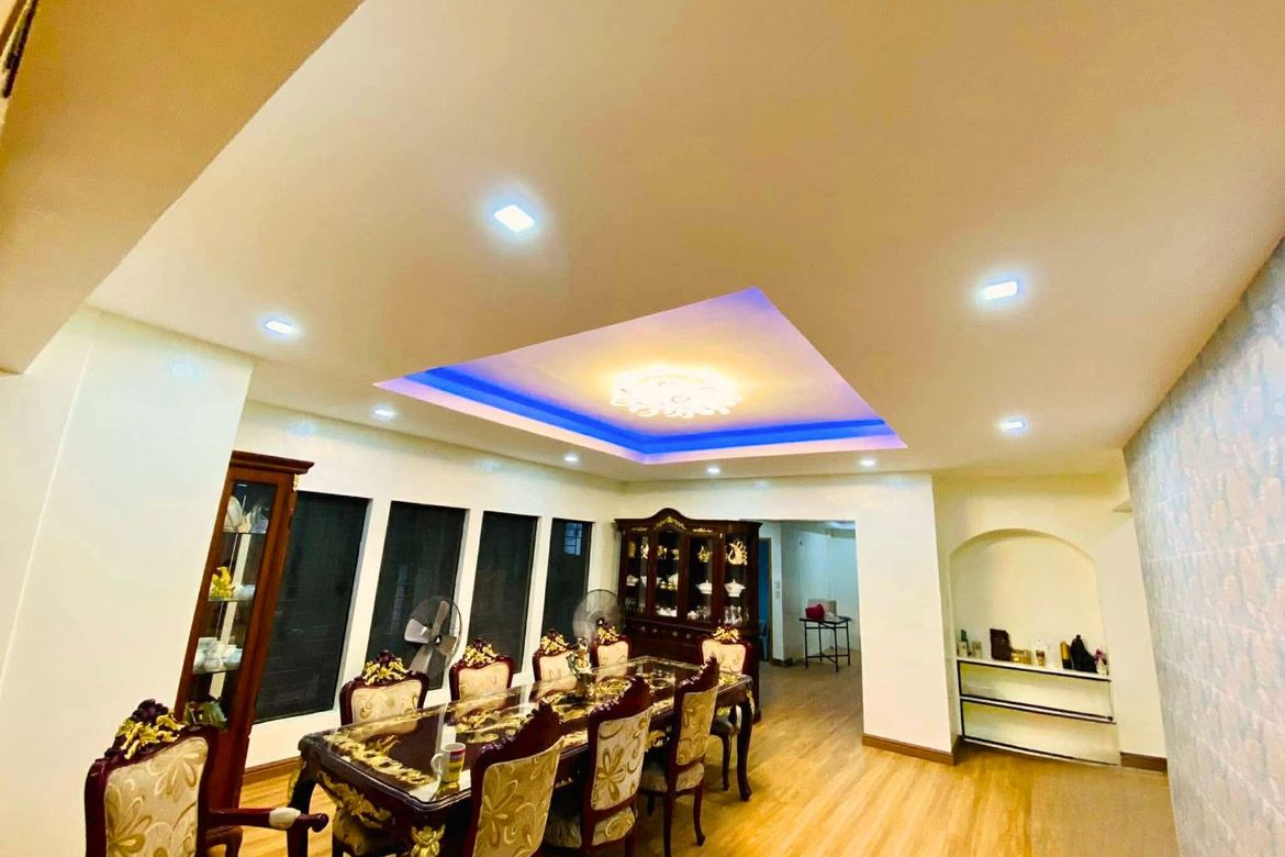 7 Bedroom House for Sale in Pasong Tamo, Quezon City, Metro Manila – photo 4