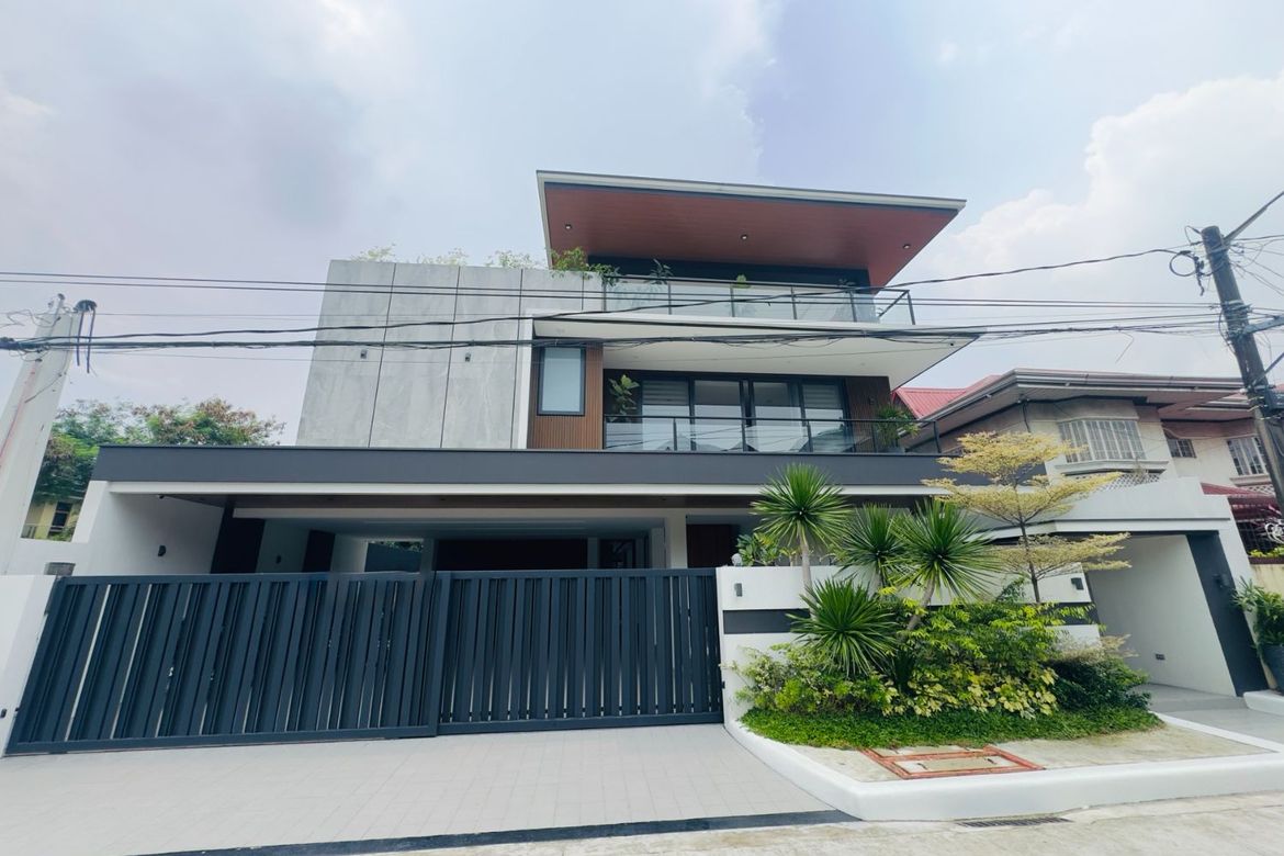 7 Bedroom House for Sale in Pasong Tamo, Quezon City, Metro Manila – photo 2