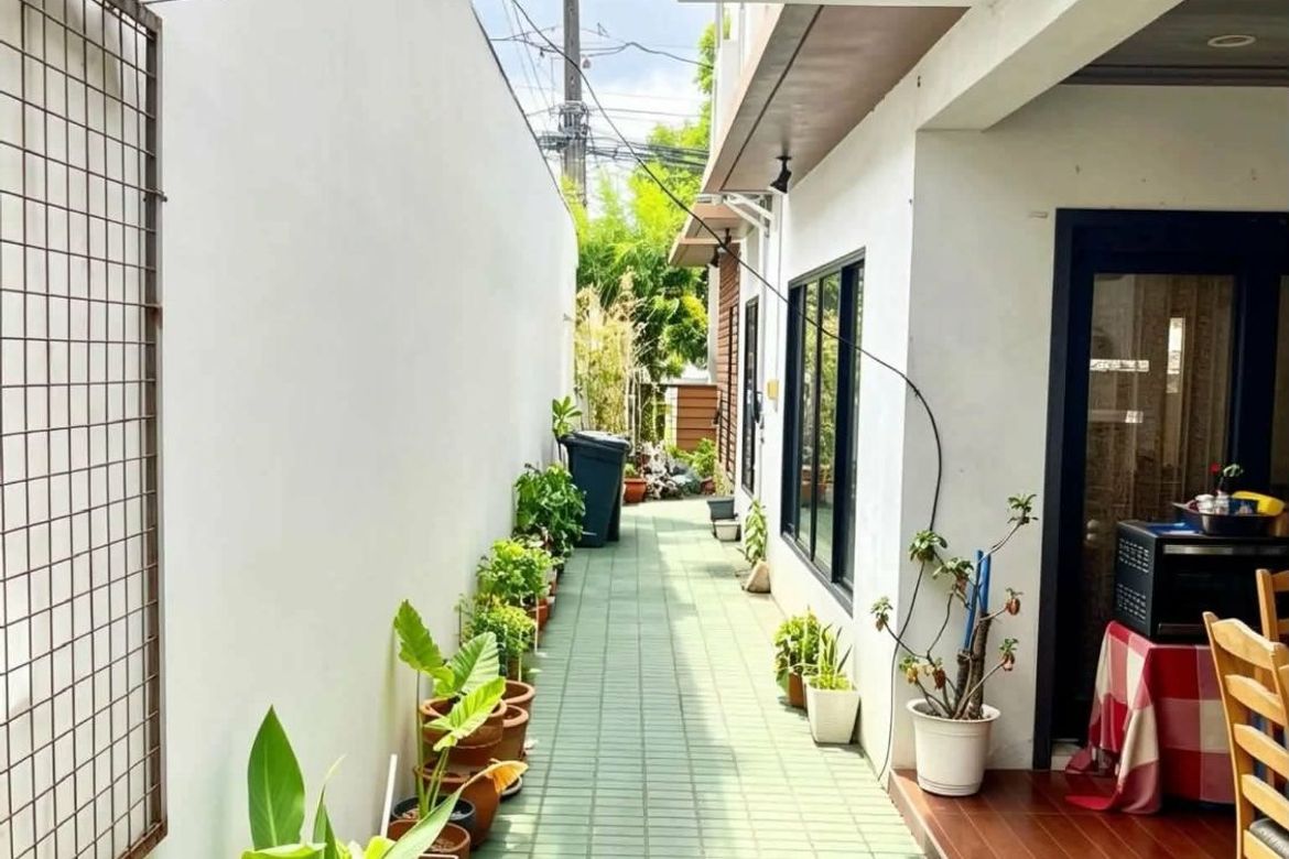 7 Bedroom House for Sale in Pilar, Las Piñas, Metro Manila – photo 8