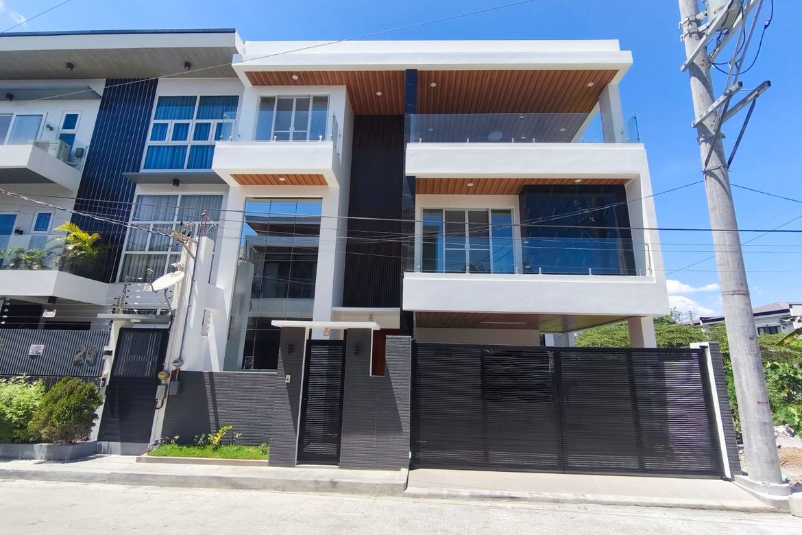 7 Bedroom House for Sale in Pinagbuhatan, Pasig, Metro Manila