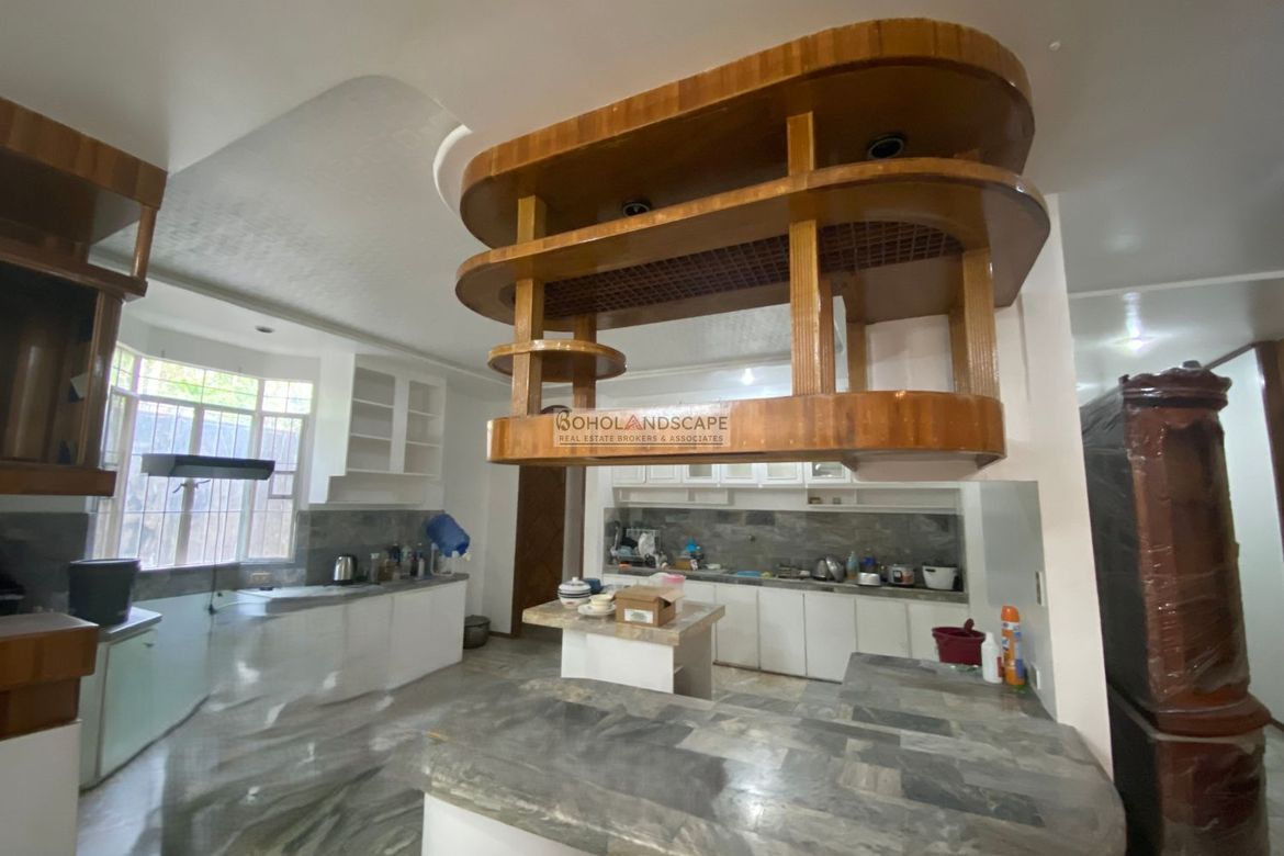 7 Bedroom House for Sale in Poblacion III, Tagbilaran, Bohol – photo 6