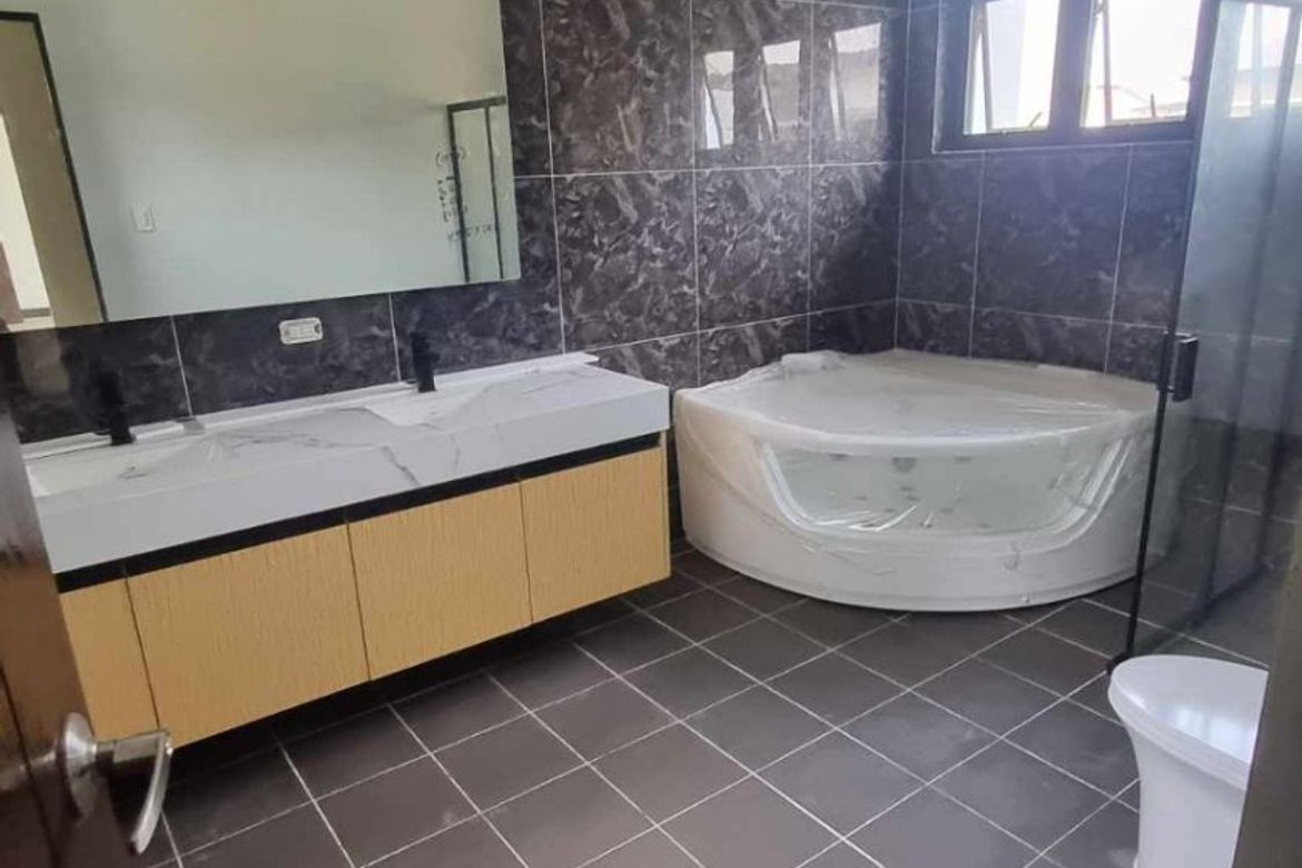 7 Bedroom House for Sale in Quiapo, Manila, Metro Manila near LRT-1 Carriedo – photo 7