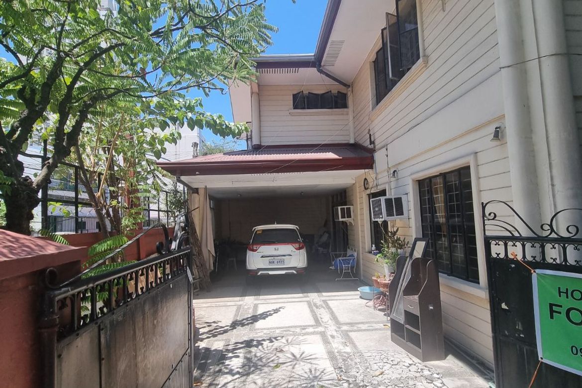 7 Bedroom House for Sale in San Antonio, Pasig, Metro Manila near MRT-3 Shaw Boulevard