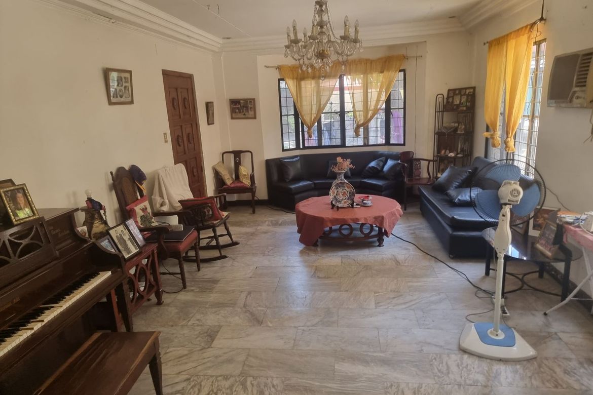 7 Bedroom House for Sale in San Antonio, Pasig, Metro Manila near MRT-3 Shaw Boulevard – photo 2