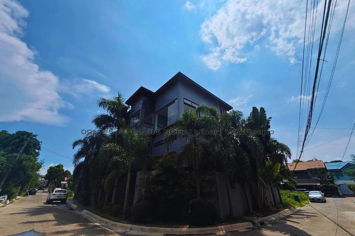 7 Bedroom House for Sale in Santa Ana, Taytay, Rizal