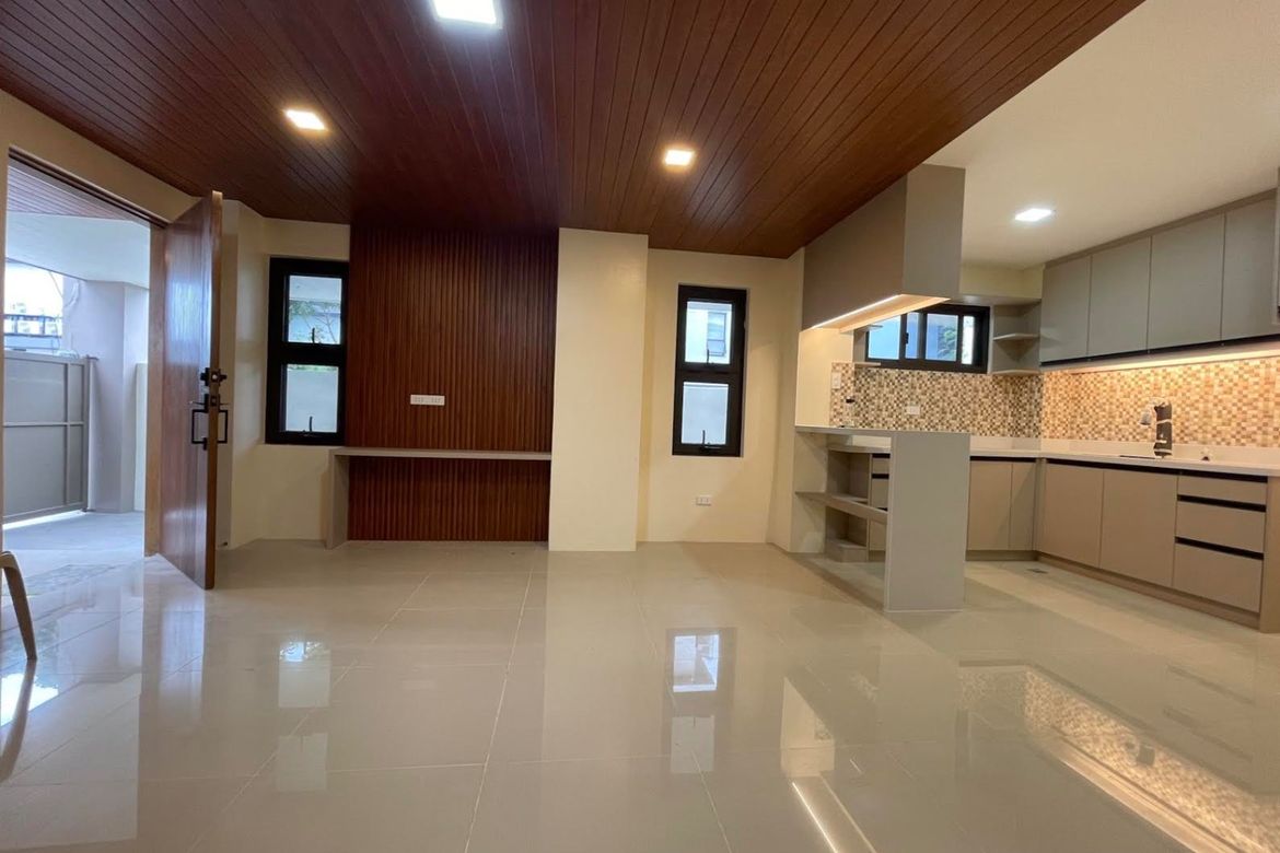 7 Bedroom House for Sale in Santa Lucia, Pasig, Metro Manila – photo 2