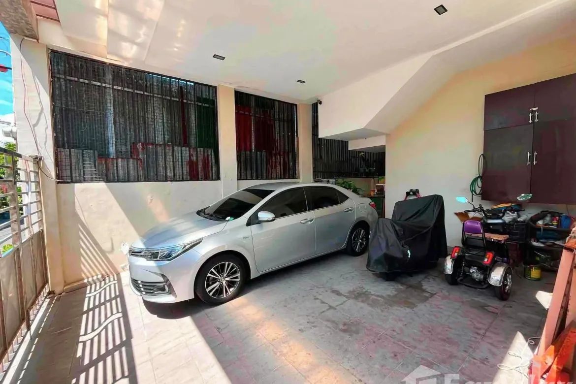 7 Bedroom House for Sale in Santo Niño, Parañaque, Metro Manila – photo 6