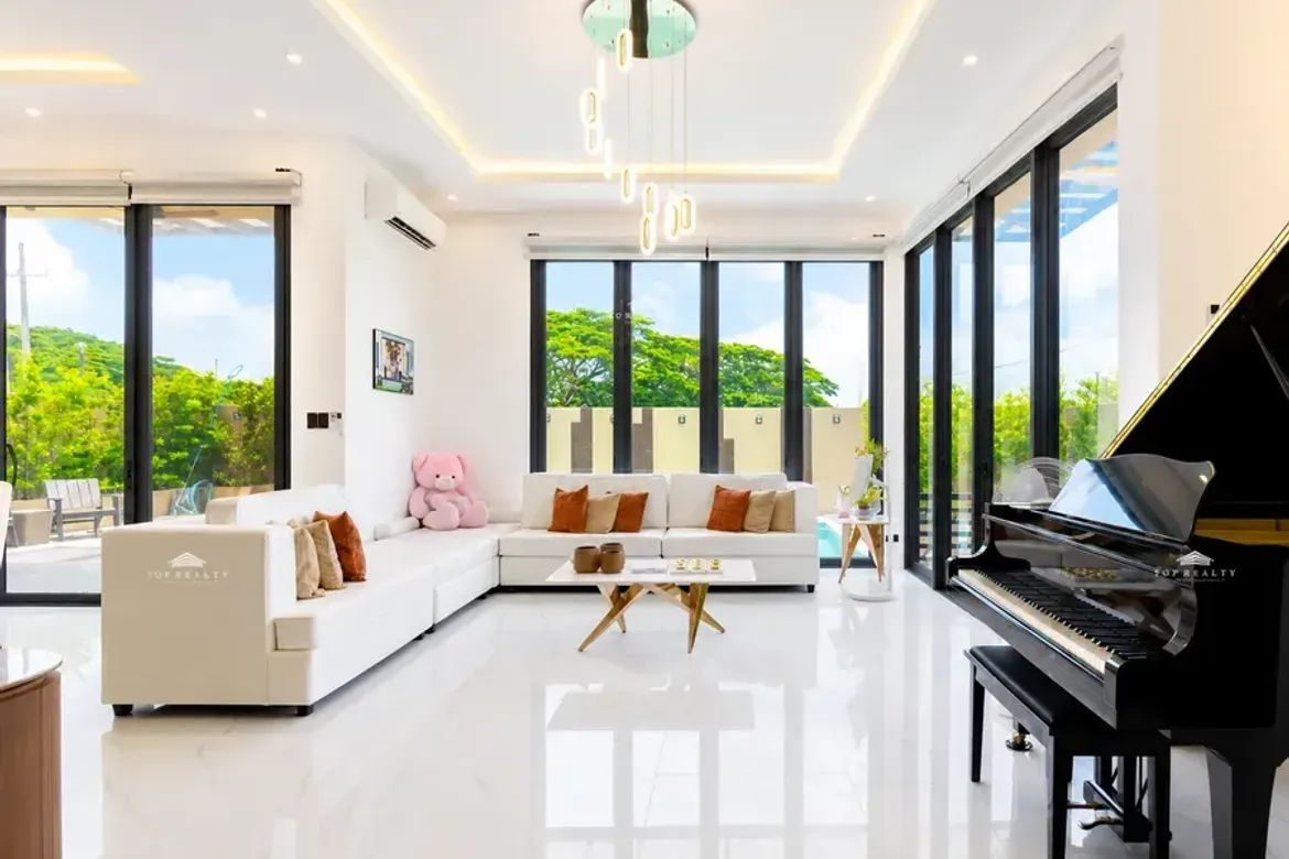 7 Bedroom House for Sale in Treveia Nuvali, Canlubang, Calamba, Laguna – photo 2
