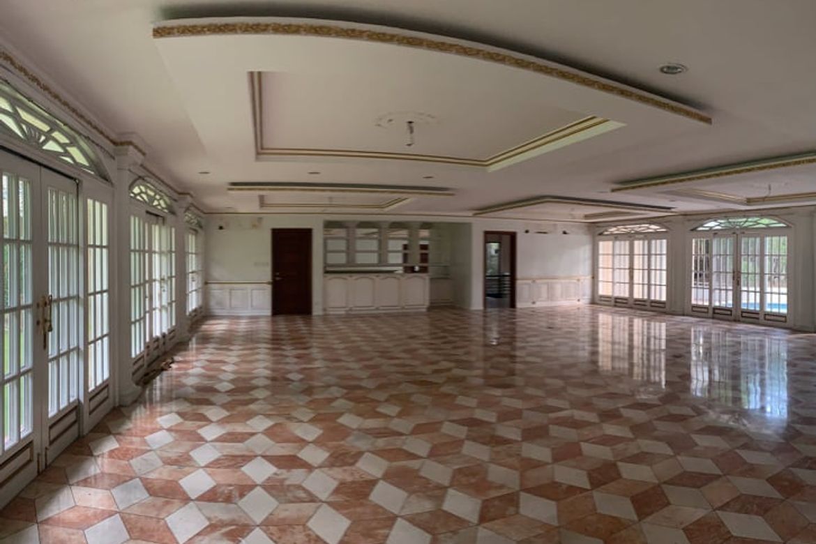 7 Bedroom House for Sale in Ugong Norte, Quezon City, Metro Manila – photo 6