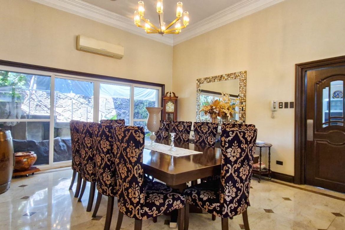 7 Bedroom House for Sale in Ugong Norte, Quezon City, Metro Manila – photo 5