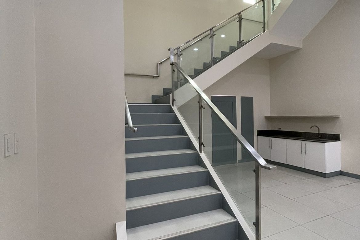 7 Bedroom House for Sale in Western Bicutan, Taguig, Metro Manila – photo 3