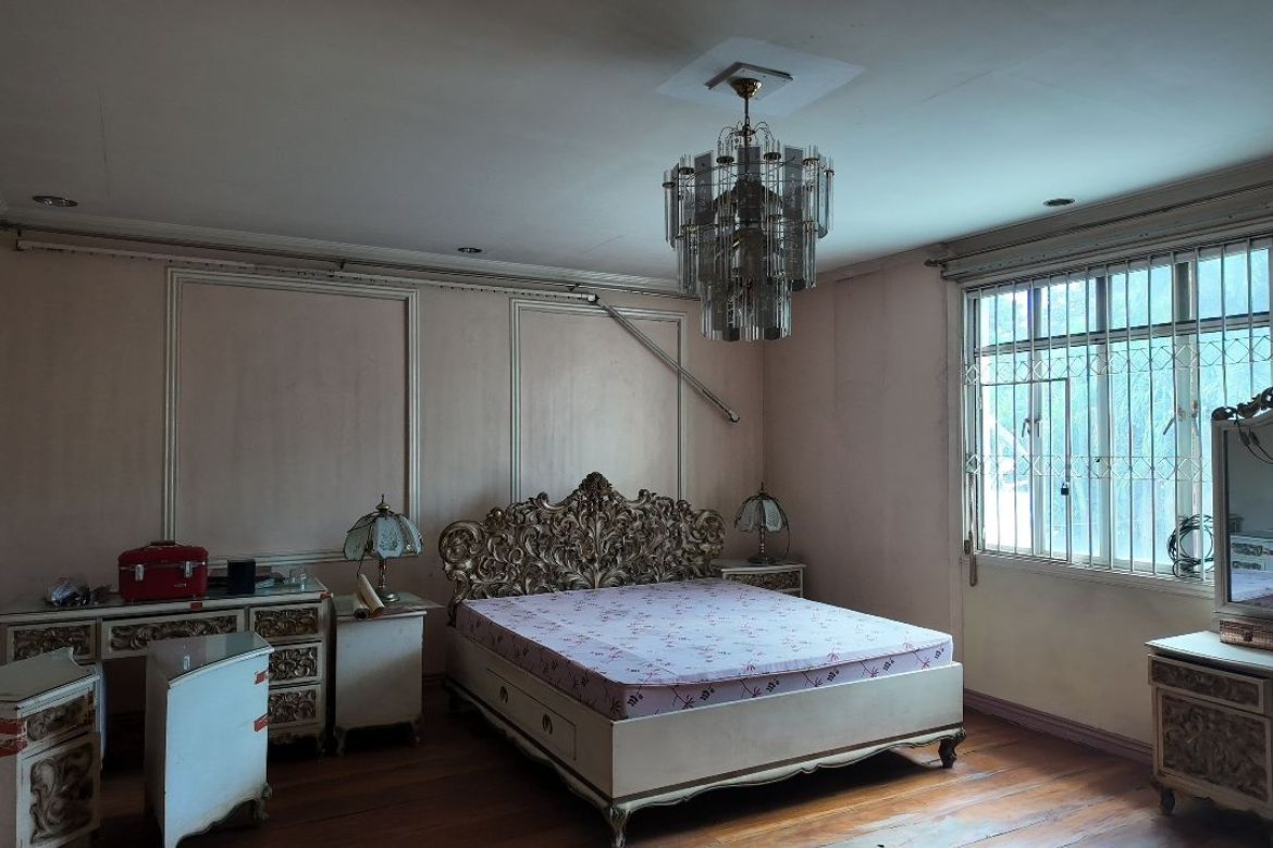 7 Bedroom House for Sale in Western Bicutan, Taguig, Metro Manila