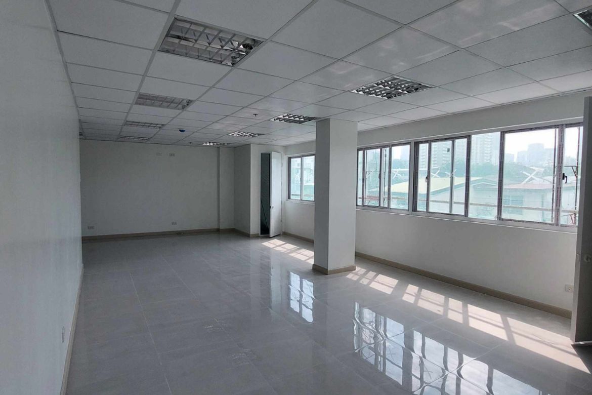 7 Bedroom Shophouse for Sale in Guadalupe Viejo, Makati, Metro Manila near MRT-3 Guadalupe – photo 5