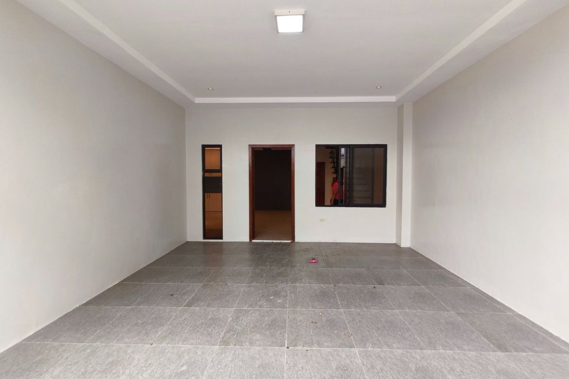 7 Bedroom Townhouse for Sale in San Miguel, Pasig, Metro Manila – photo 3