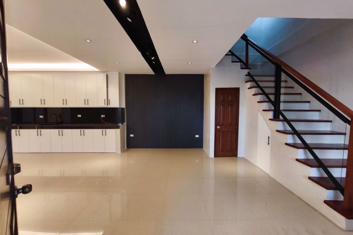7 Bedroom Townhouse for Sale in San Miguel, Pasig, Metro Manila – photo 5