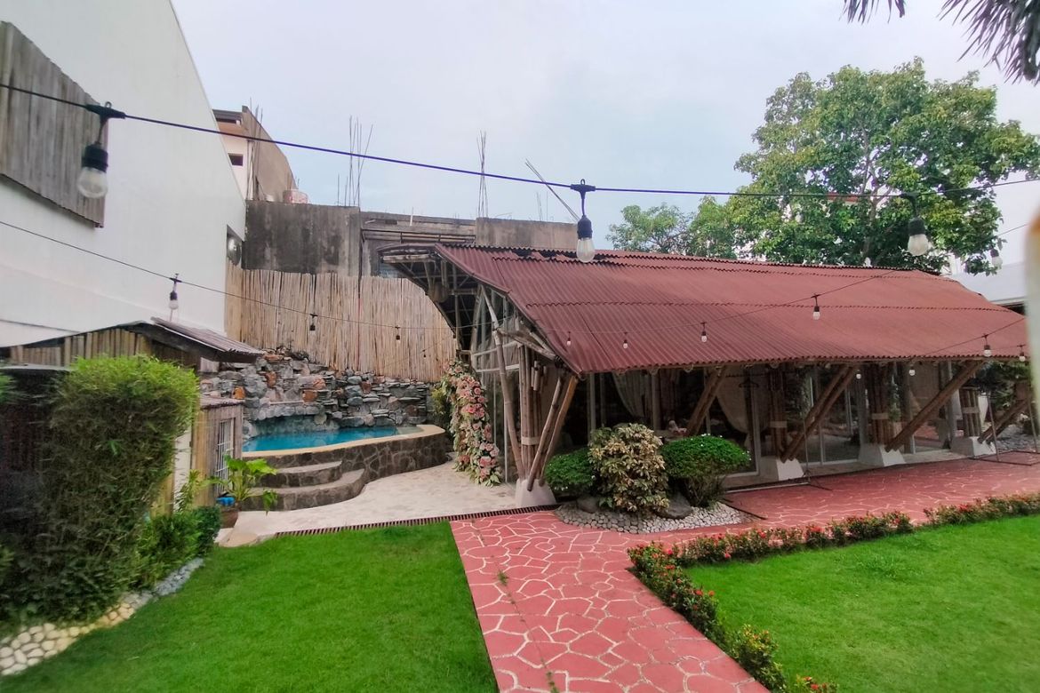 7 Bedroom Villa for Sale in Poblacion, Muntinlupa, Metro Manila – photo 5