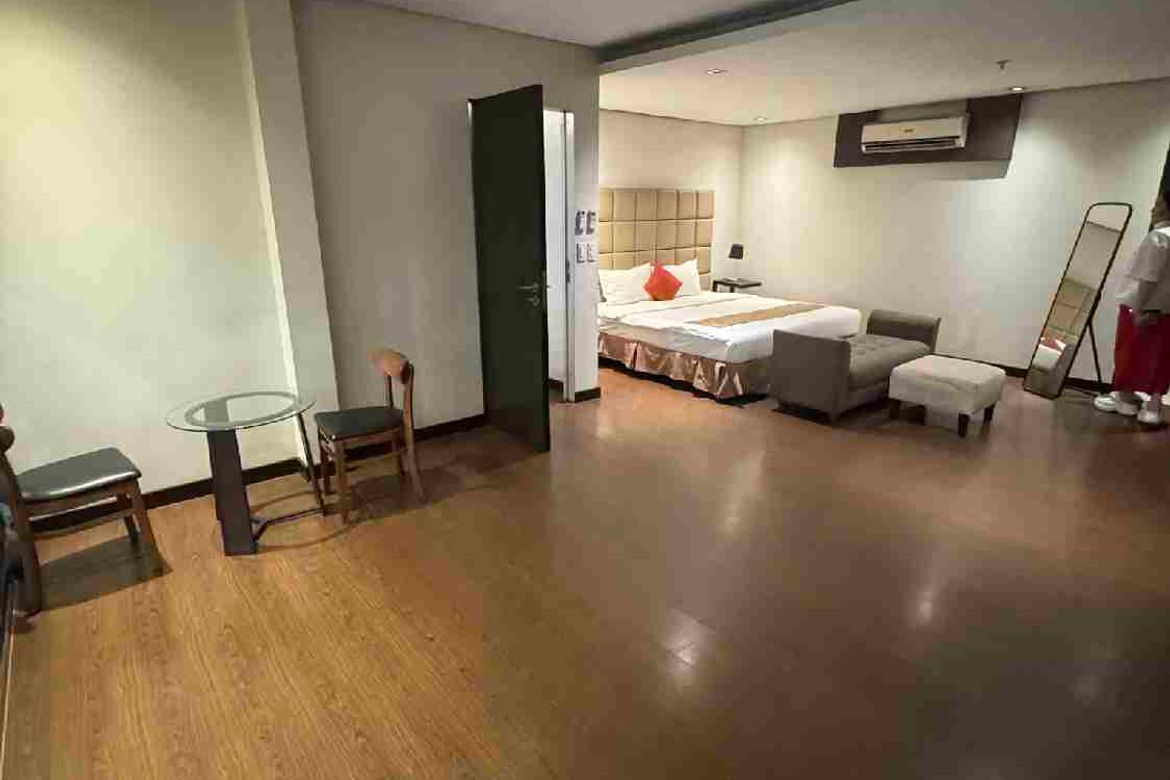 70 Bedroom Commercial for Sale in Loyola Heights, Quezon City, Metro Manila near LRT-2 Katipunan – photo 8