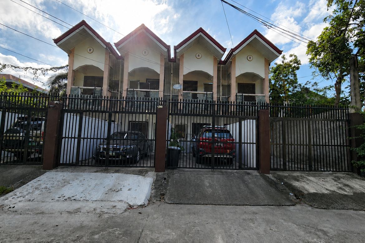 8 Bedroom Apartment for Sale in Amsic, Angeles, Pampanga