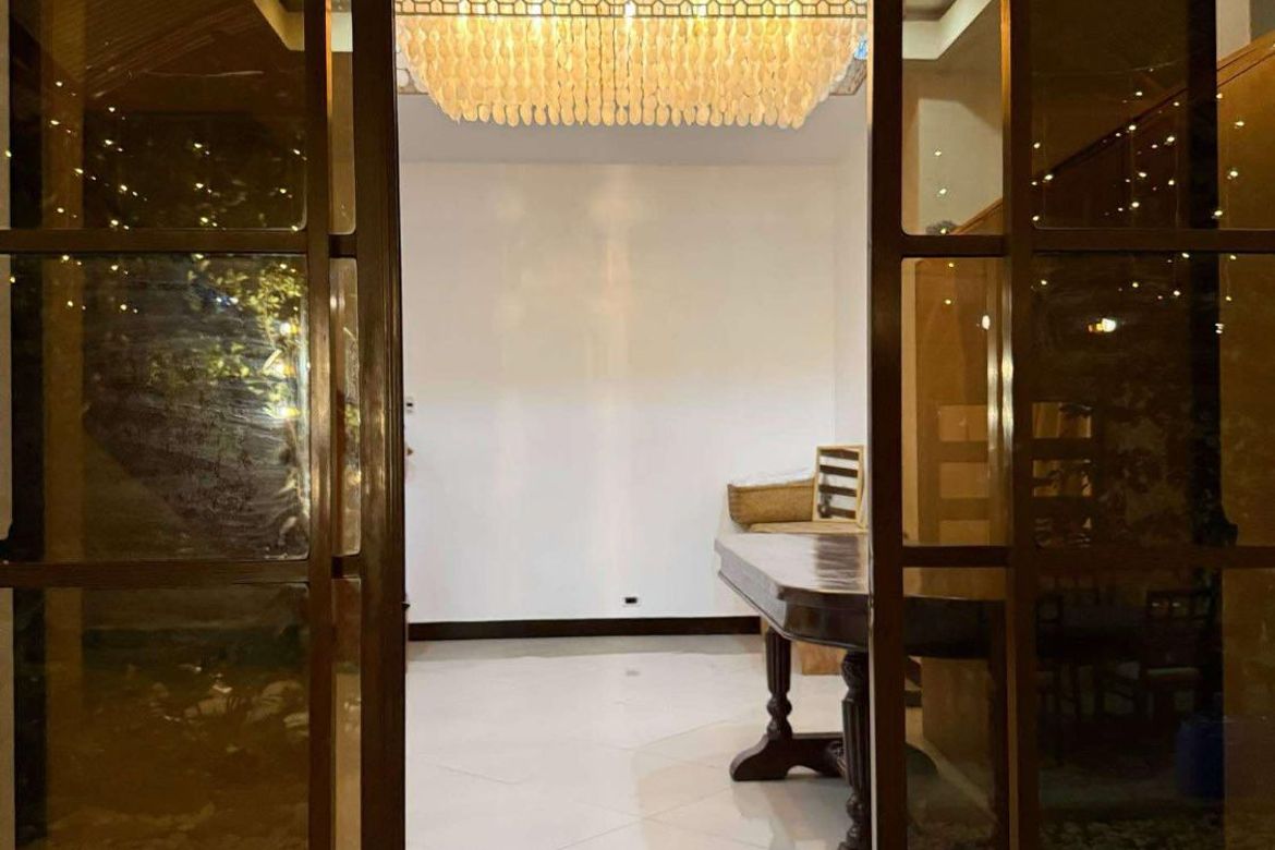 8 Bedroom Commercial for Sale in Moonwalk, Parañaque, Metro Manila – photo 4