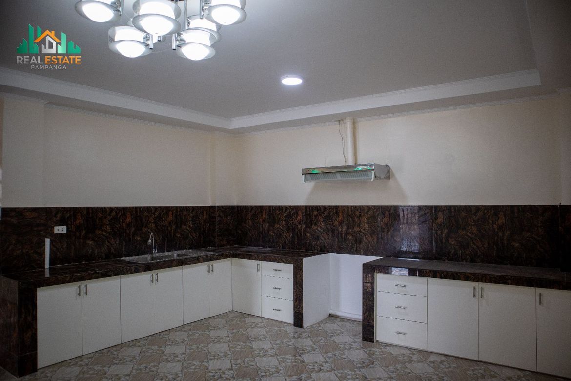 8 Bedroom Commercial for Sale in Pulung Cacutud, Angeles, Pampanga – photo 5