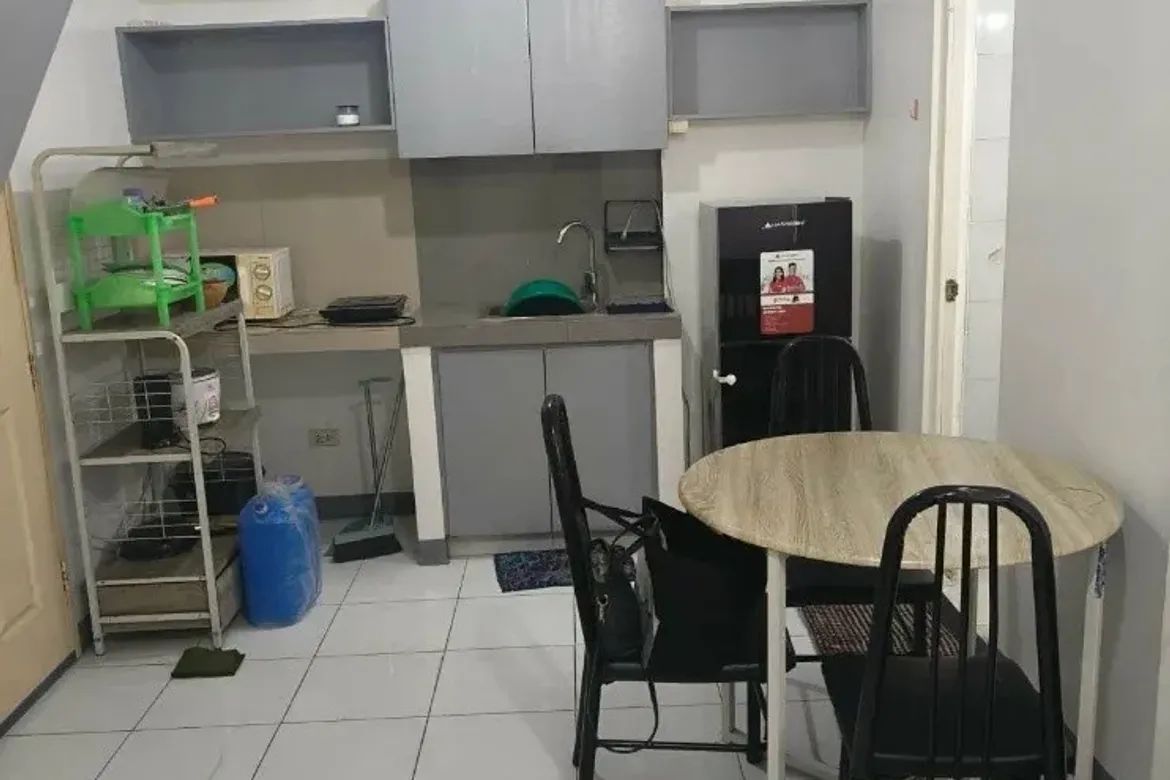 8 Bedroom Condo for Sale in Isabelle de Valenzuela, Isla, Valenzuela, Metro Manila