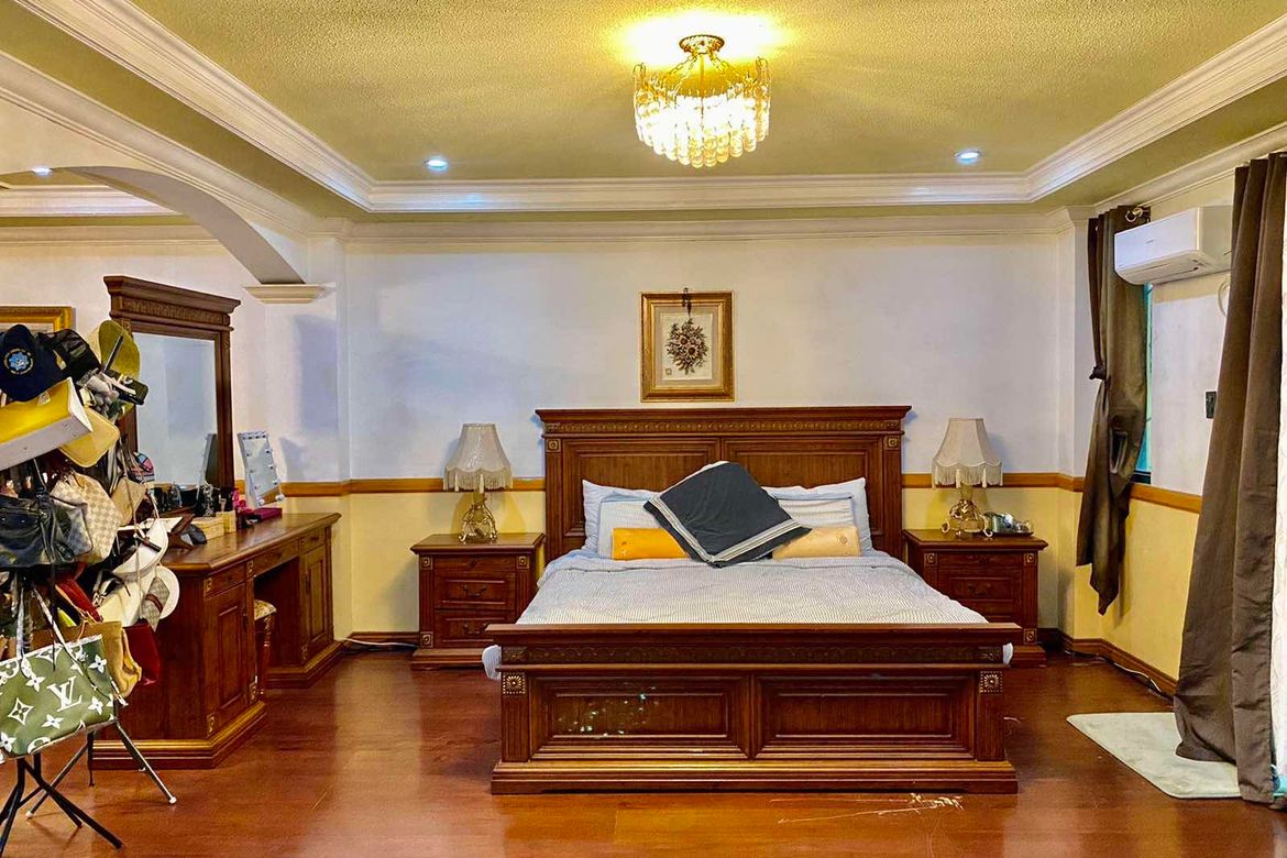 8 Bedroom House for Sale in Batasan Hills, Quezon City, Metro Manila – photo 5
