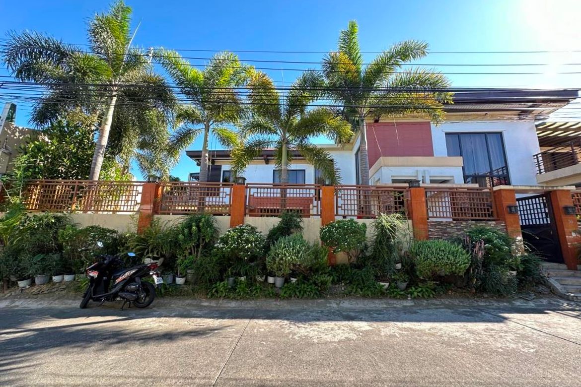 8 Bedroom House for Sale in BF Homes Parañaque, BF Homes, Parañaque, Metro Manila – photo 2