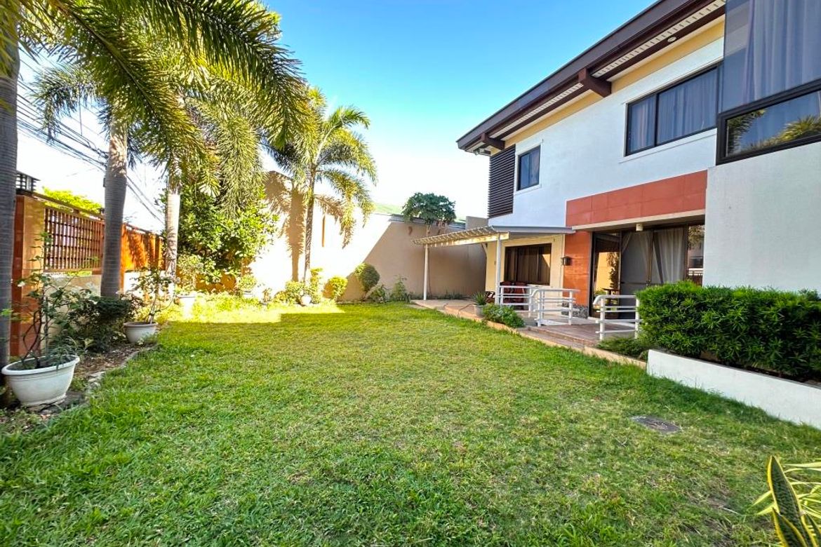 8 Bedroom House for Sale in BF Homes Parañaque, BF Homes, Parañaque, Metro Manila – photo 4
