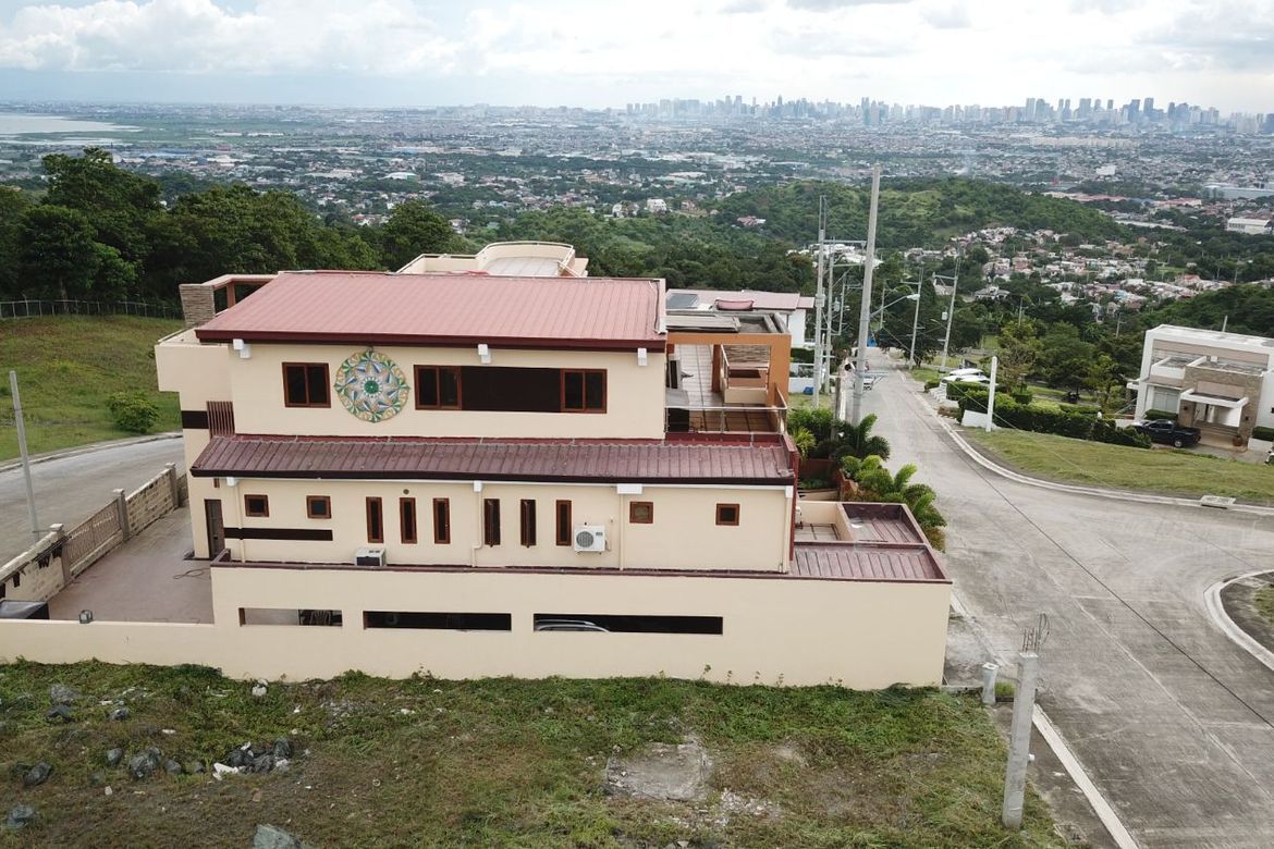 8 Bedroom House for Sale in Cuyambay, Tanay, Rizal – photo 5