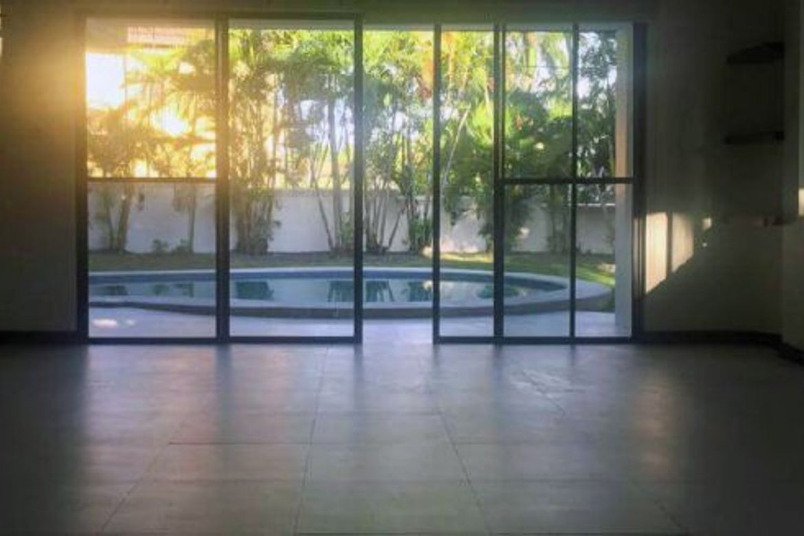 8 Bedroom House for Sale in Forbes Park North, Makati, Metro Manila – photo 2