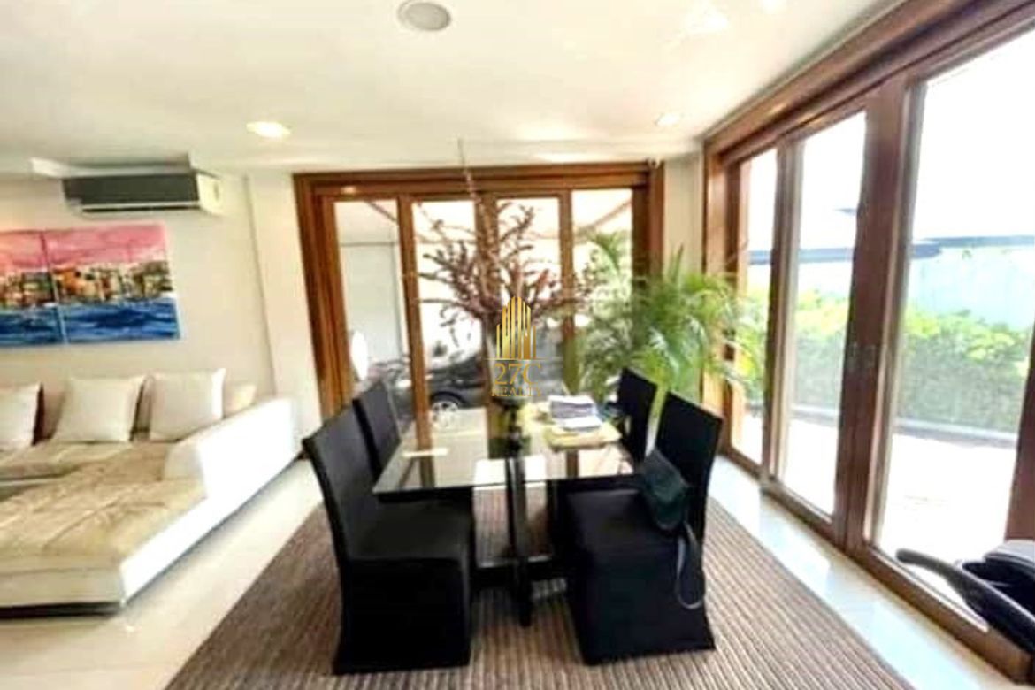 8 Bedroom House for Sale in Malanday, Marikina, Metro Manila