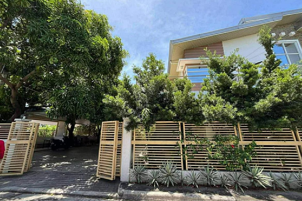 8 Bedroom House for Sale in Mambog III, Bacoor, Cavite