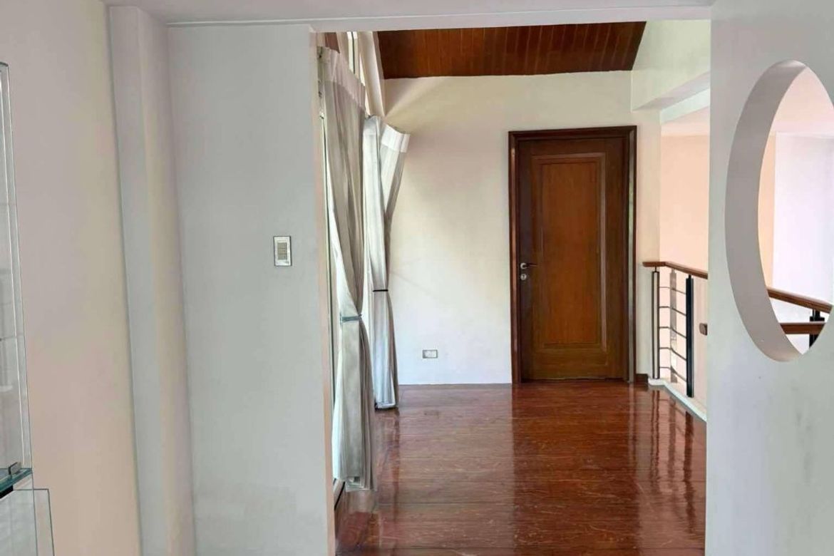 8 Bedroom House for Sale in Pansol, Quezon City, Metro Manila – photo 6