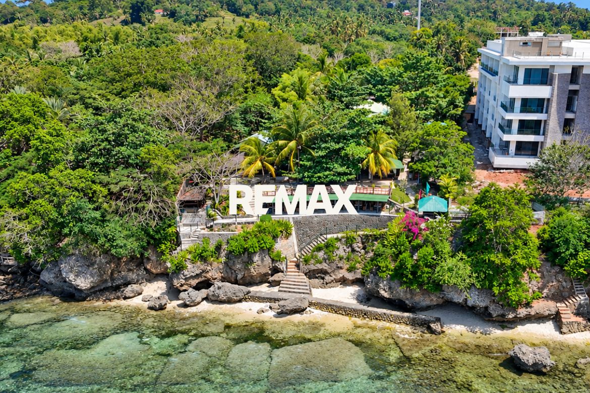 8 Bedroom House for Sale in Poblacion, Initao, Misamis Oriental