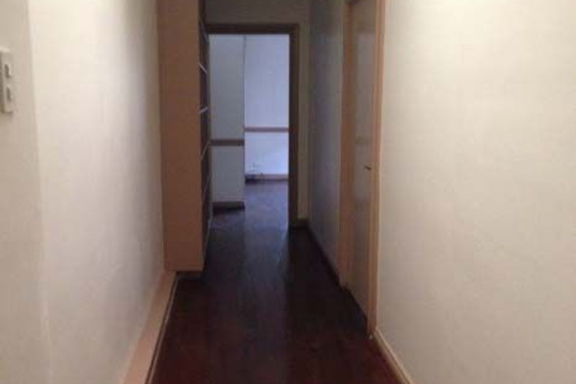 8 Bedroom House for Sale in San Lorenzo, Makati, Metro Manila near MRT-3 Ayala – photo 3