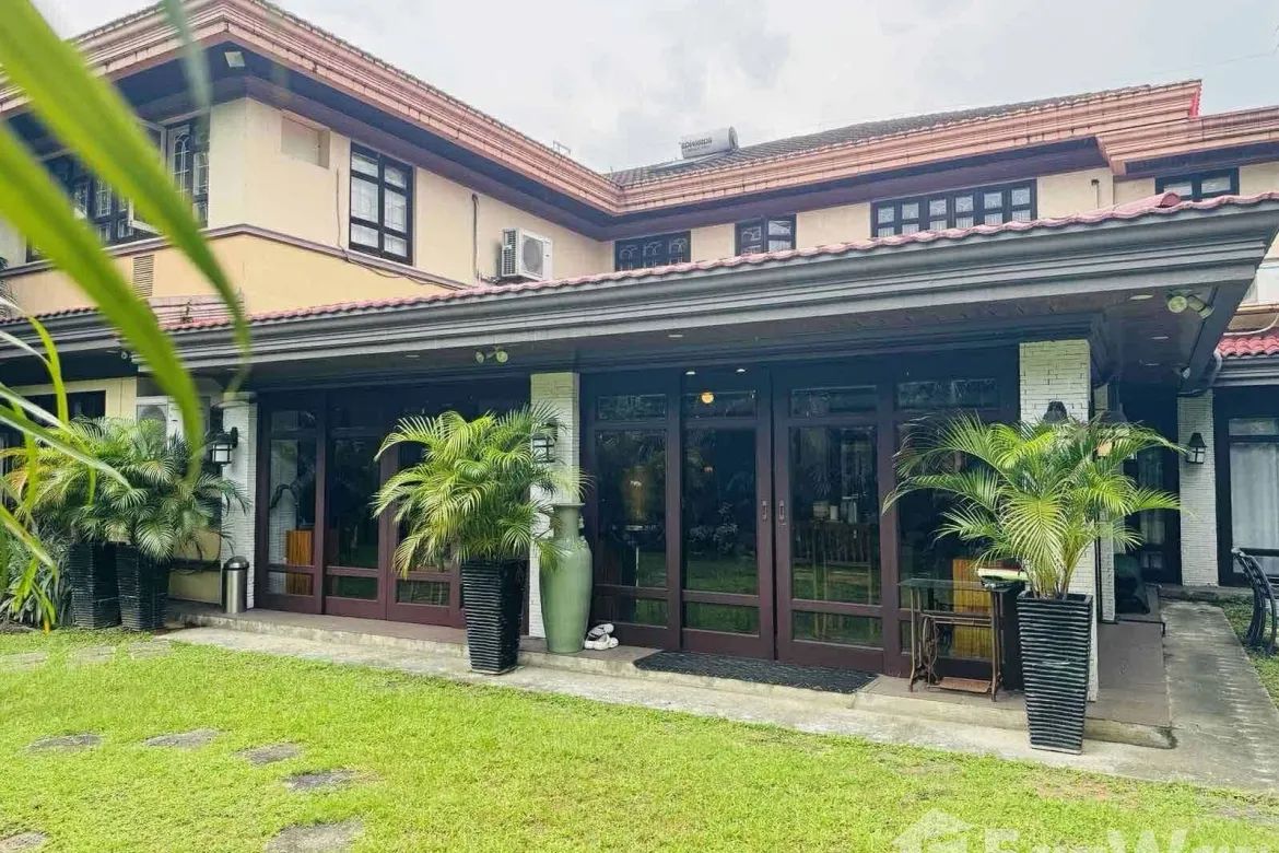 8 Bedroom House for Sale in Ugong Norte, Quezon City, Metro Manila – photo 2